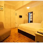 Senhor Gigi Гостевой дом 4*